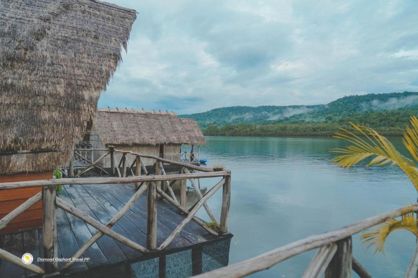 Vila The Floating House Krŏng Kaôh Kŏng Exteriér fotografie